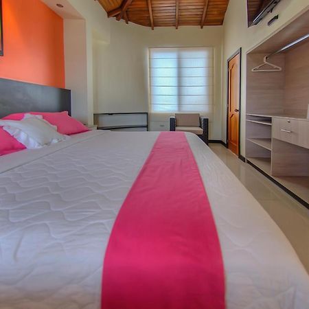 Hotel San Vicente Galapagos Puerto Villamil Exteriör bild