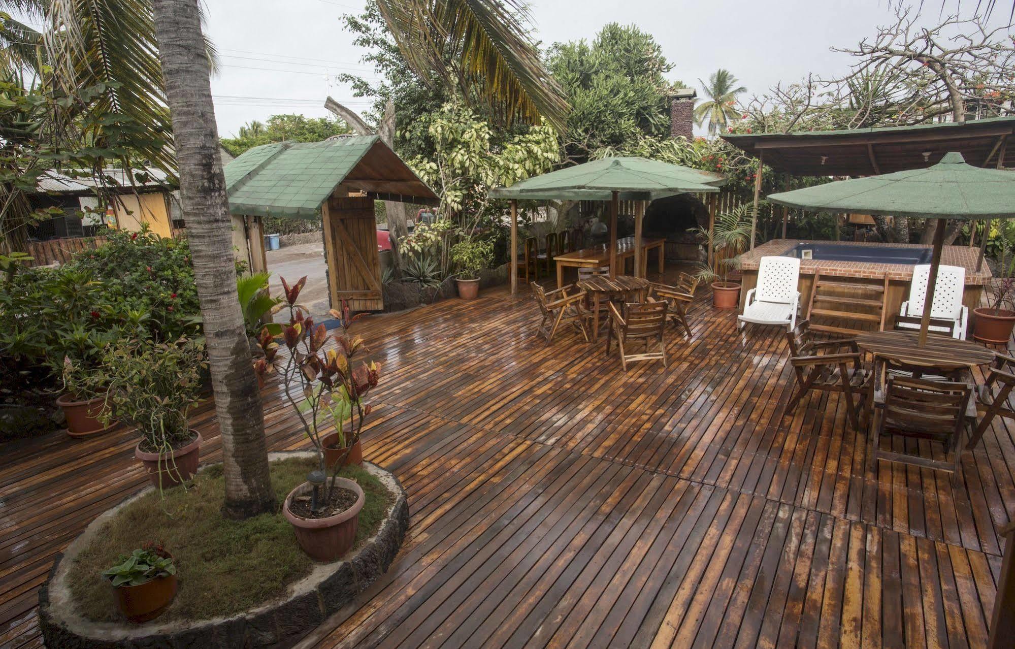 Hotel San Vicente Galapagos Puerto Villamil Exteriör bild