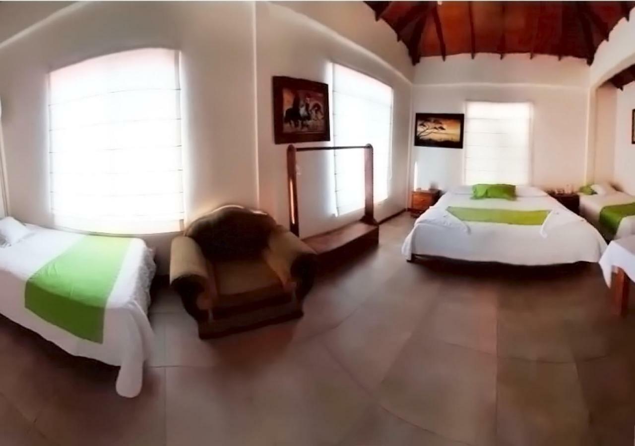 Hotel San Vicente Galapagos Puerto Villamil Exteriör bild